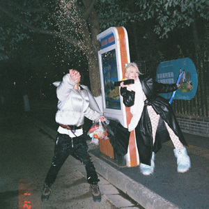 偷窥Japanese女厕大便
